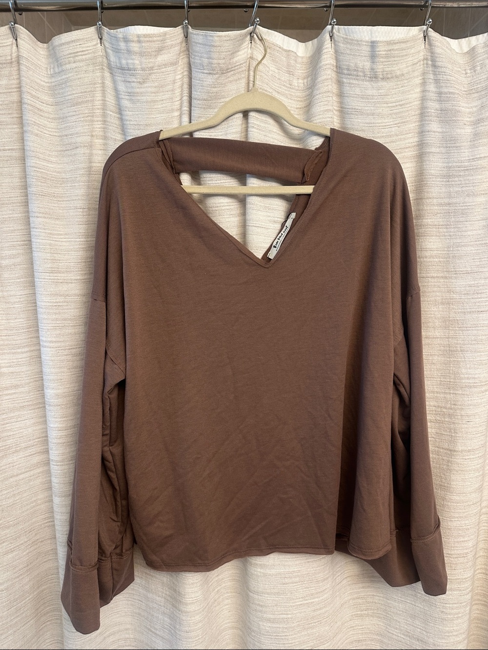 Three Birds Nest Women's V-Neck Long Sleeve Top - Brown